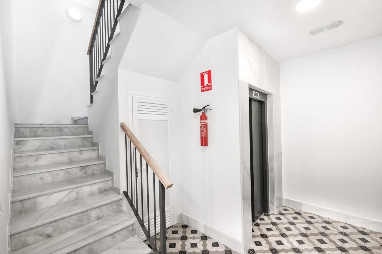 Iloftmalaga Martires Apartment Luaran gambar